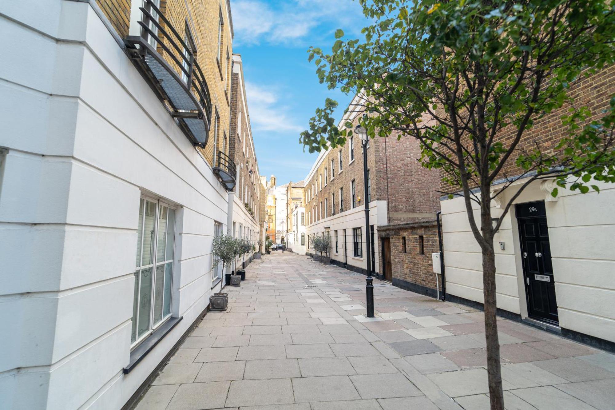 Spacious West End Duplex Apartment, W1 Central London Bagian luar foto