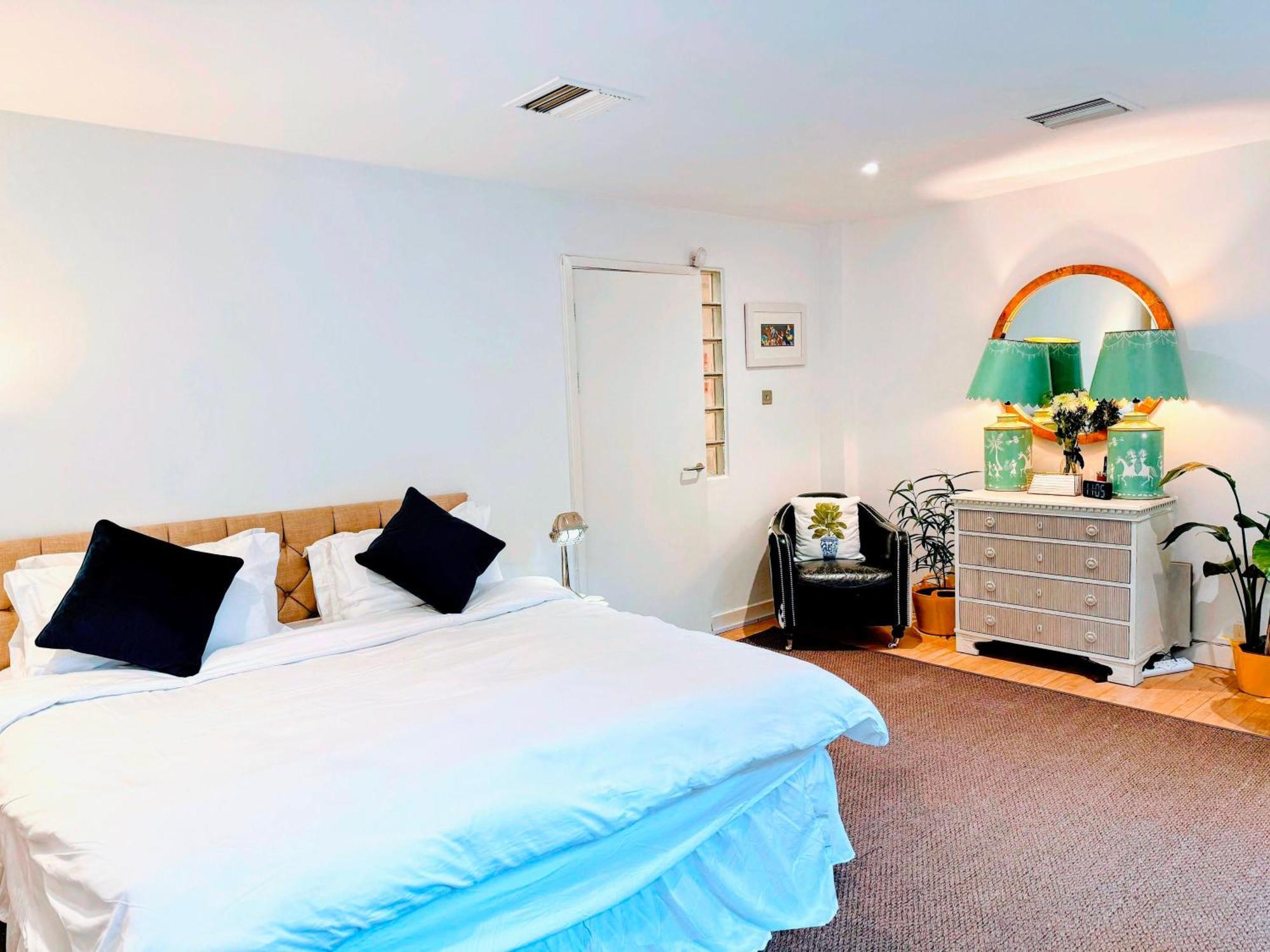 Spacious West End Duplex Apartment, W1 Central London Bagian luar foto